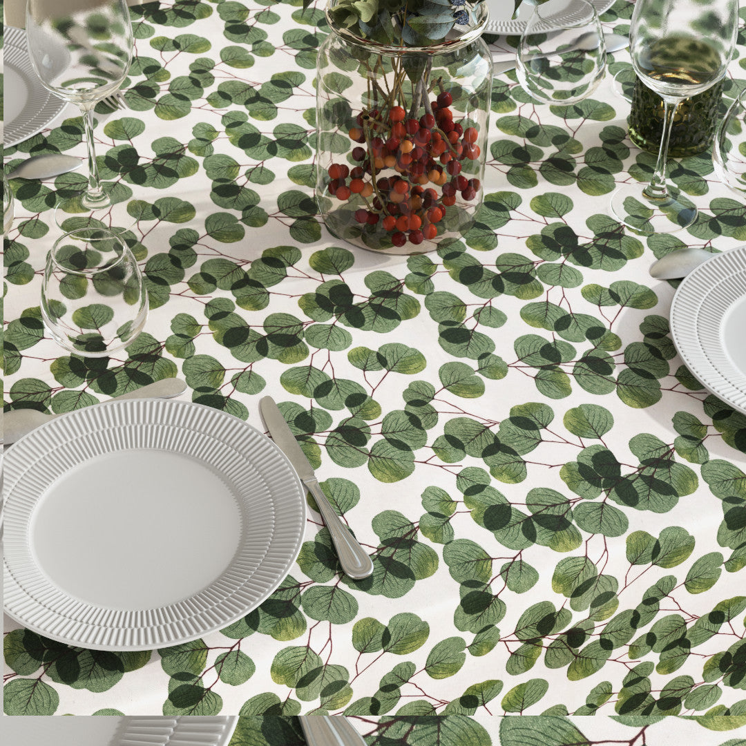 Hjerteblad Grün – Abwaschbare Tischdecke mit schöner Tischdekoration