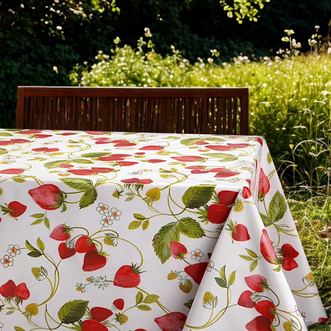 Erdbeerstimmung - Schöne Wachstuch Tischdecke mit roten und grünen Erdbeeren, Sommerstimmung