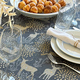 Abwaschbare Weihnachtstischdecke Golden Reindeers mit Rentieren in Grau/Gold