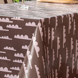 Forest Jump Eggplant - Lola Wachstuch Tischdecke mit abstrakten Bäumen, Ecke