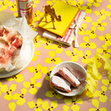 Poppy Rosenwood - Lola Wachstuch Tischdecke mit verspieltem Blumendesign