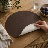 Moon rundes Tischset aus Kunstleder – Mokka/Weiß – Ø38 cm