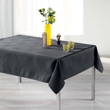 Ondelina Jacquard Anthrazit, Damast Tischdecke mit Fleckschutz - 140 x 250 cm, Ambienteaufnahme