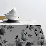Poetic Grey - Södahl abwaschbare Tischdecke aus 100 % Baumwolle mit rutschfester Unterseite auf dem Tisch