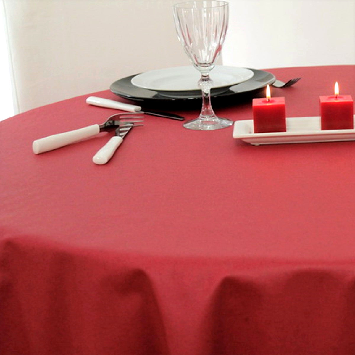 Dali einfarbige runde abwaschbare Tischdecke in Rot