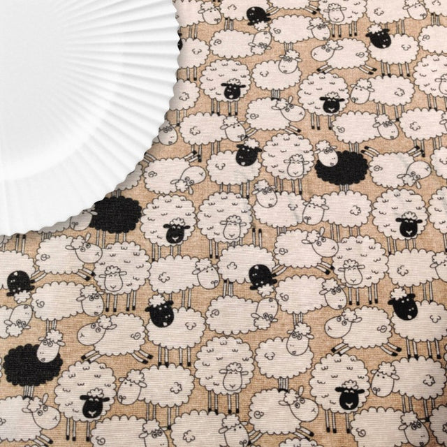 Sheep - Naturfarbene abwaschbare Tischdecke mit süßen Schafen