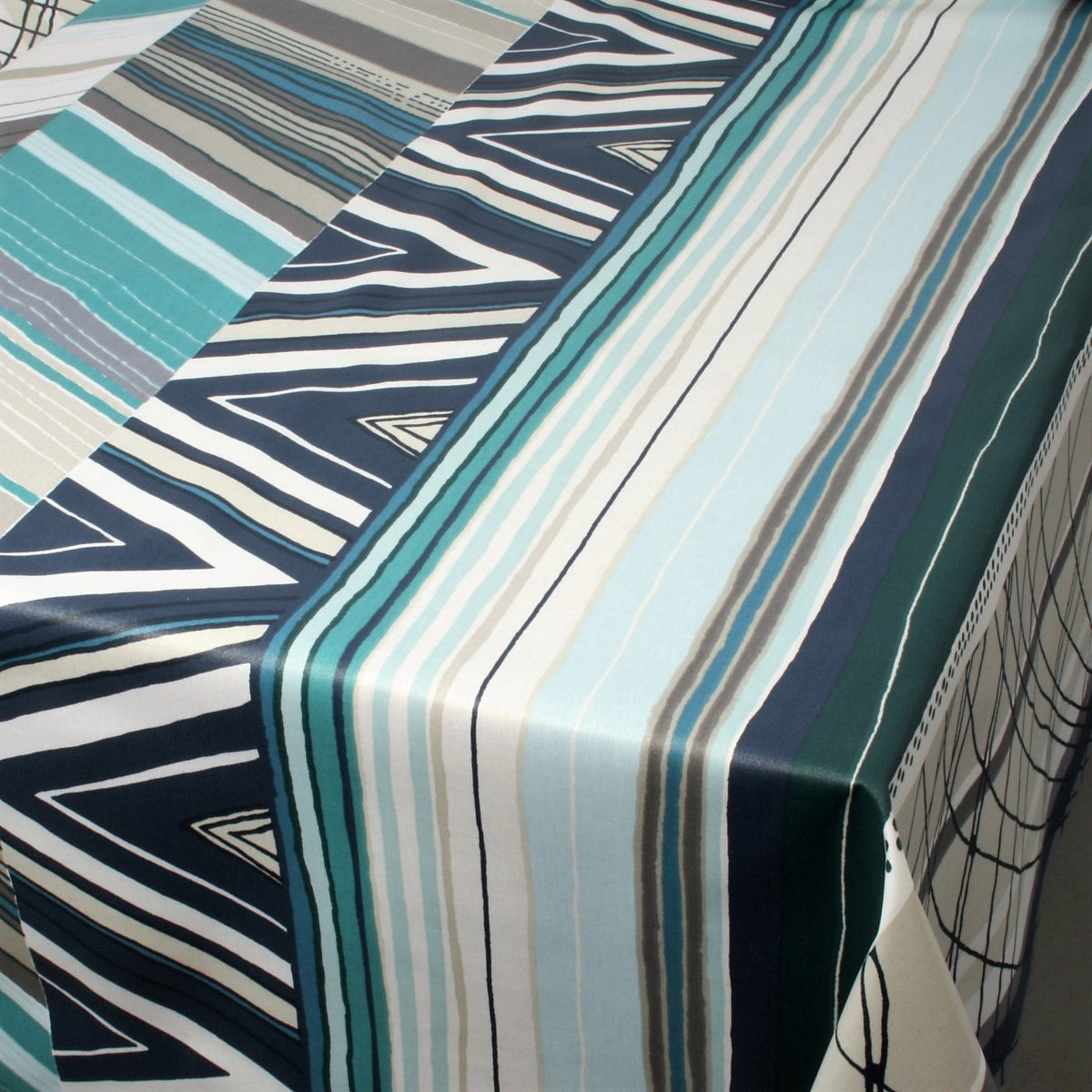Sombrero Bleu abwaschbare Tischdecke blau, 155 cm breit