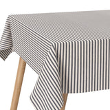 Stimmungsbild mit Querstreifen Grau, abwaschbare Tischdecke in Blau und Offwhite