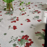 Akene Rot – schöne abwaschbare Tischdecke mit Beeren und Lurex, 153 cm breit