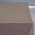 Södahl Tiles Taupe Graubraun, klassische damastgewebte abwaschbare Tischdecke mit rutschfester Unterseite