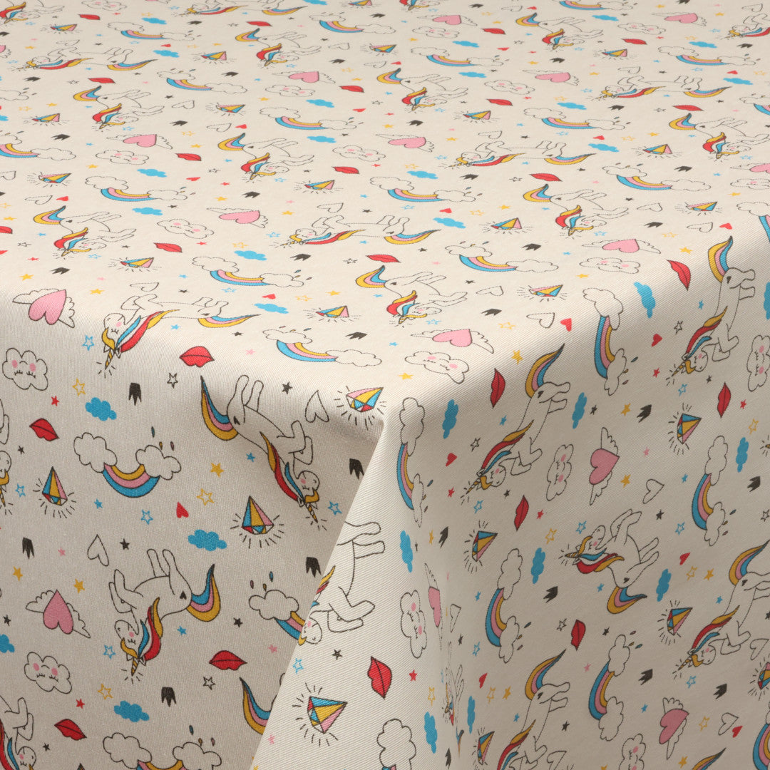Unicorns – Abwaschbare Tischdecke mit Einhörnern & Regenbögen