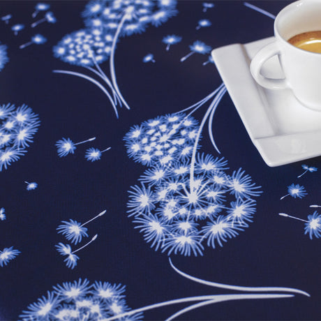 Fnok Blau – Wachstuch Tischdecke mit Löwenzahn und stoffartiger Oberfläche
