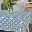 Luna Blue – Weiße Wachstuch Tischdecke mit Retro-Kreisemuster