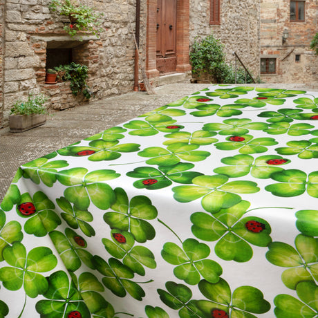 Wachstuch Tischdecke mit Marienkäfern und vierblättrigem Klee